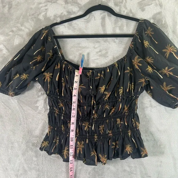 Lavender Brown palm tree peasant top - Picture 7 of 9